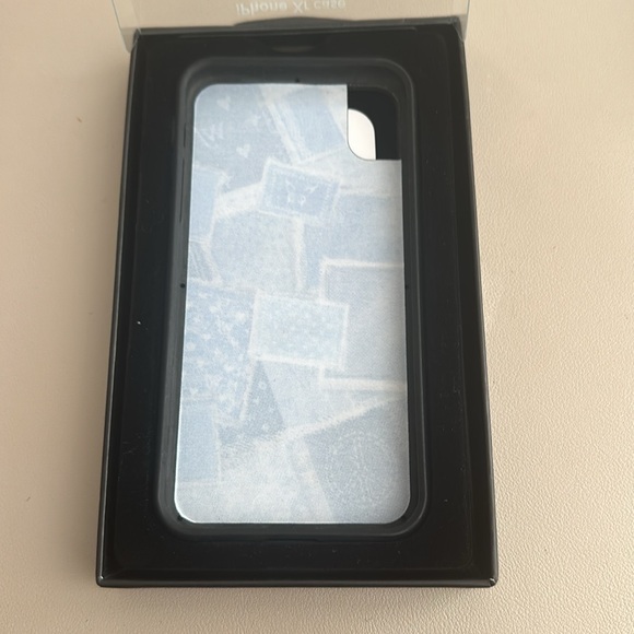 4 Wildflower IPhone XR cases. (Message to buy just specific one(s) or comment). - Picture 11 of 14